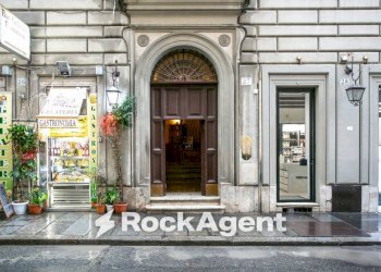 Facciata - Ufficio via di Propaganda, 27, Roma (zona Centro Storico) - foto 22