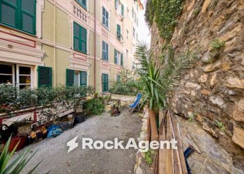 Cortile interno - Quadrilocale via Piero Schiaffino, 114, Camogli - foto 33