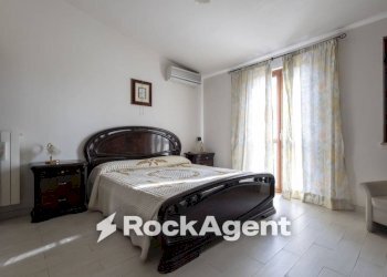 Camera da letto - Villa via Roberto Niederer, Soveria Simeri - foto 13