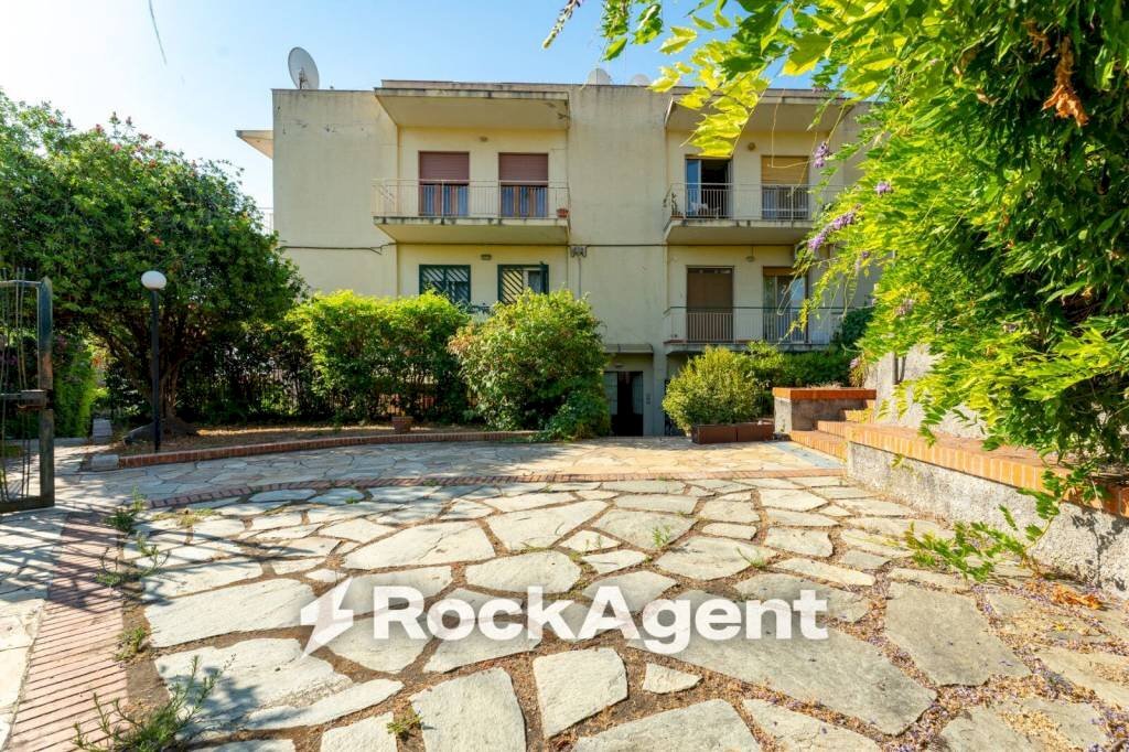 Facciata - Appartamento via Litteri, 9, Aci Castello - foto 2
