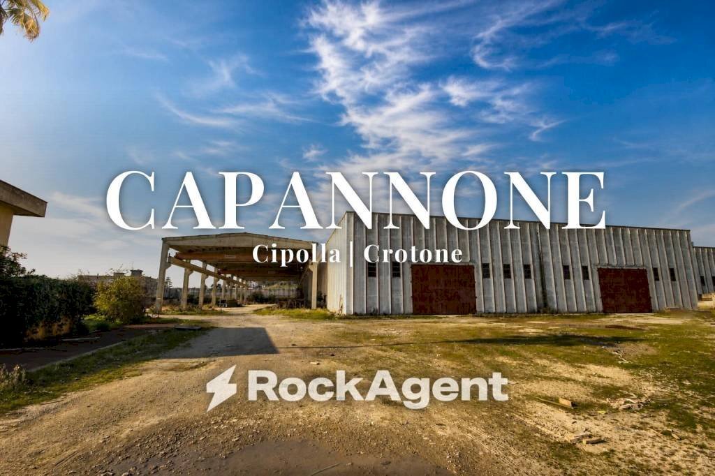 Terreno - Capannone strada Statale 107 Silana Crotonese, Crotone - foto 1