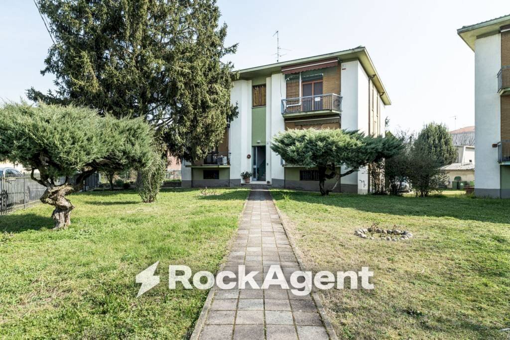 Giardino - Three-room apartment via Palestro, 55, Mede - photo 1