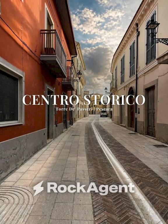 Zona - Casa indipendente corso Giuseppe Mazzini, 71, Torre De' Passeri - foto 1