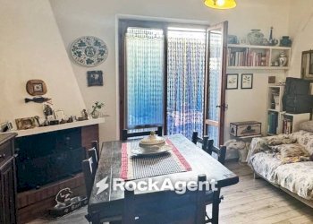 Salone - Three-room apartment via Trento, Cecina - photo 3