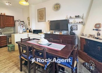 Cucina - Three-room apartment via Trento, Cecina - photo 8
