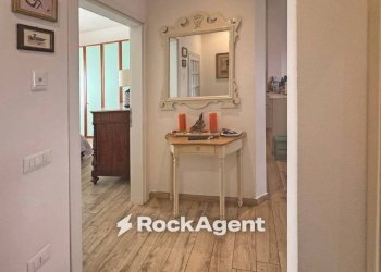 Disimpegno - Three-room apartment via Trento, Cecina - photo 17