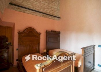 Camera da letto - Stabile - Palazzo Frazione Palazzo, 61, Arcevia - foto 11