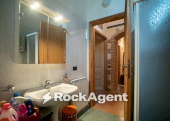 Bagno - Stabile - Palazzo Frazione Palazzo, 61, Arcevia - foto 15