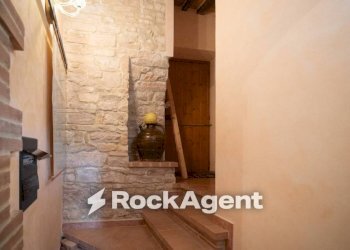 Scala - Stabile - Palazzo Frazione Palazzo, 61, Arcevia - foto 16