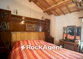 Camera da letto - Stabile - Palazzo Frazione Palazzo, 61, Arcevia - foto 26