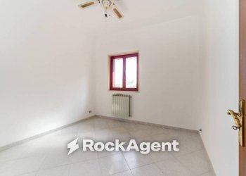 Camera da letto - Villa via Vampolieri, 34, Aci Catena - foto 17