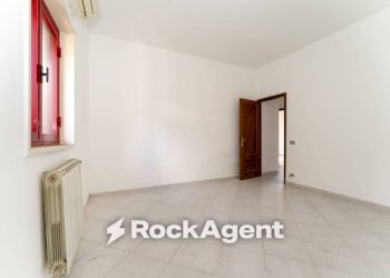 Camera da letto - Villa via Vampolieri, 34, Aci Catena - foto 20