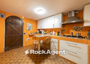 Cucina - Villa viale Grigna, 28, Camparada - photo 11