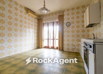 Cucina - Trilocale via Conti di Loritello, 9/B, Catanzaro - foto 15