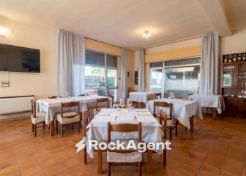 Salone - Ristorante via Concezione, 33, Sant'Omero - foto 5