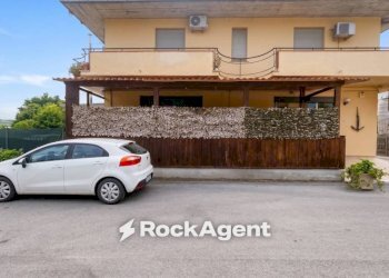 Posto macchina - Ristorante via Concezione, 33, Sant'Omero - foto 18