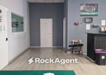 Interno non residenziale - Capannone viale Lucrezia della Valle, 18, Catanzaro - foto 4