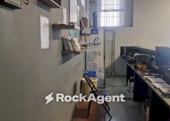 Interno non residenziale - Capannone viale Lucrezia della Valle, 18, Catanzaro - foto 12