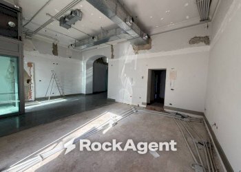 Interno non residenziale - Negozio piazza Vittorio Emanuele, 18, Pietraperzia - foto 5