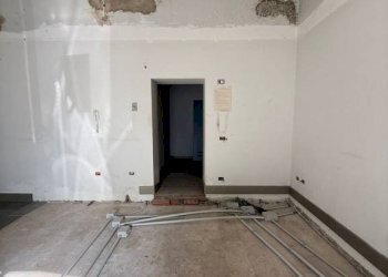 Stanza non arredata - Negozio piazza Vittorio Emanuele, 18, Pietraperzia - foto 9