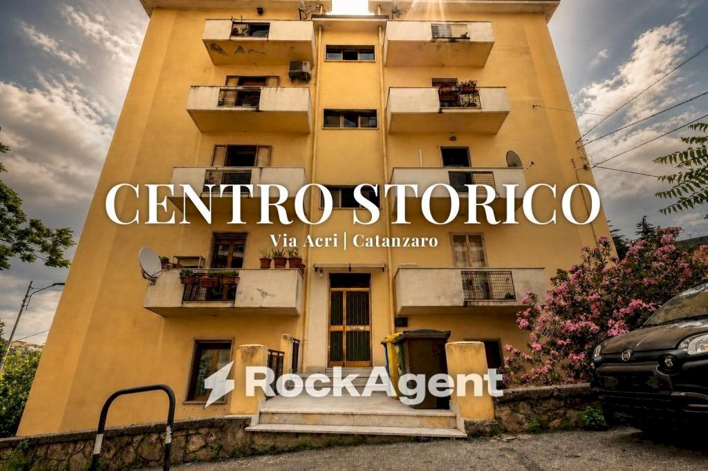 Facciata - Trilocale via Sant'Agostino, 1, Catanzaro - foto 1