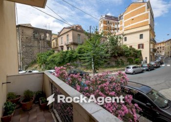 Balcone - Trilocale via Sant'Agostino, 1, Catanzaro - foto 4