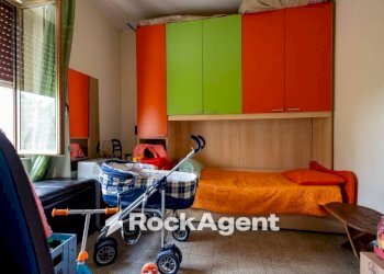 Camera da letto - Trilocale via Sant'Agostino, 1, Catanzaro - foto 23