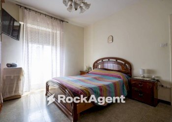 Camera da letto - Trilocale via Sant'Agostino, 1, Catanzaro - foto 26