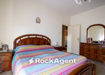 Camera da letto - Trilocale via Sant'Agostino, 1, Catanzaro - foto 27