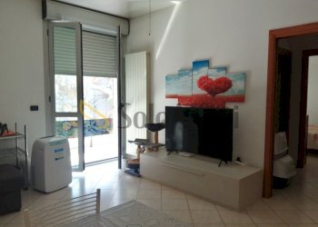 soggiorno 1.jpg - Three-room apartment Via Cesare Battisti 28, Cambiano - photo 3