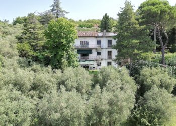 vendesi appartamento con giardino privato luccaDJI - Appartamento Lucca - foto 19