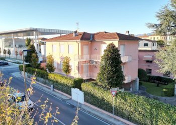vendesi villa moderna con giardino provato luccaDJ - Ufficio via Teresa Bandettini, Lucca - foto 3
