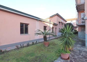vendesi villa moderna con giardino provato luccaIM - Ufficio via Teresa Bandettini, Lucca - foto 20