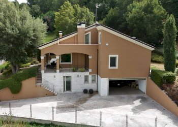 DJI_20250211235909_0028_D - Villa Via Filippo da Pietracuta 21, San Leo - foto 1