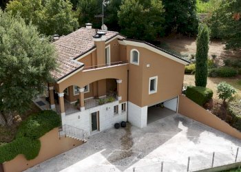 DJI_20250211235846_0026_D - Villa Via Filippo da Pietracuta 21, San Leo - foto 3