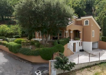DJI_20250211235919_0029_D - Villa Via Filippo da Pietracuta 21, San Leo - foto 4
