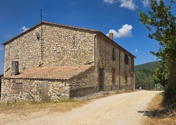 PORZIONE DI CASALE IN PIETRA (6) - Portion of a house Via Selvarella 11, Montecchio - photo 5