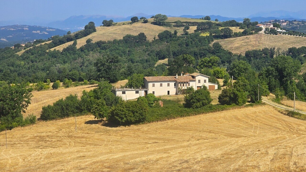 01front - Casale Morano Osteria, Gualdo Tadino - foto 1