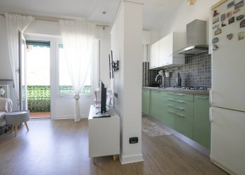 living - Appartamento Via Enrico Hilyer Giglioli, Genova (zona Marassi) - foto 4