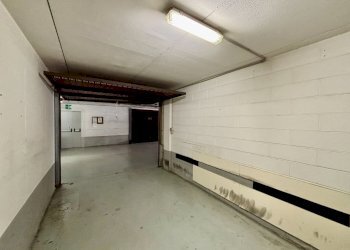 IMG_4041 - Box Via Nino Ronco 29A, Genova (zona Sampierdarena) - foto 4