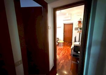 Disimpegno - Bilocale Via Vittorio Salmini 4, Milano (zona Ticinese) - foto 8