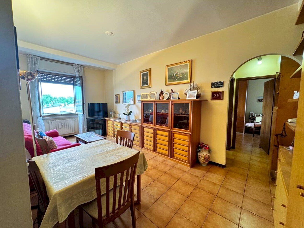 Soggiorno - Appartamento Via Vodice 7, Milano - foto 3