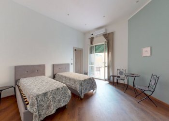 0.5 - Appartamento Vico Corrieri 30, Napoli (zona San Ferdinando) - foto 5