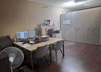 WhatsApp Image 2025-10-24 at 10.34.38.jpeg - Commercial Premises Via Archimede 4, Cinisello Balsamo - photo 6
