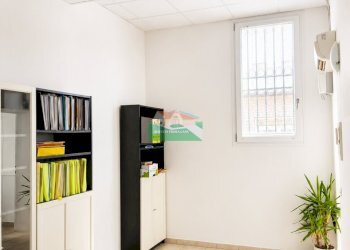 IMG_2323 - Office Via Alberto Missiroli, Ravenna (neighborhood Sant'Alberto) - photo 4