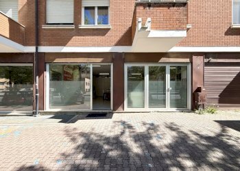 Negozio Corso A. de Gasperi, Cuneo (zona Donatello) - foto 3