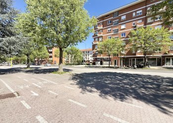 Negozio Corso A. de Gasperi, Cuneo (zona Donatello) - foto 27