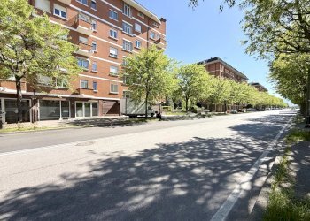 Negozio Corso A. de Gasperi, Cuneo (zona Donatello) - foto 28