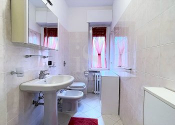 BAGNO - Monolocale VIA GIAMBELLINO, 40, Milano (zona Giambellino) - foto 15