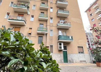 FACCIATA - Monolocale VIA GIAMBELLINO, 40, Milano (zona Giambellino) - foto 19